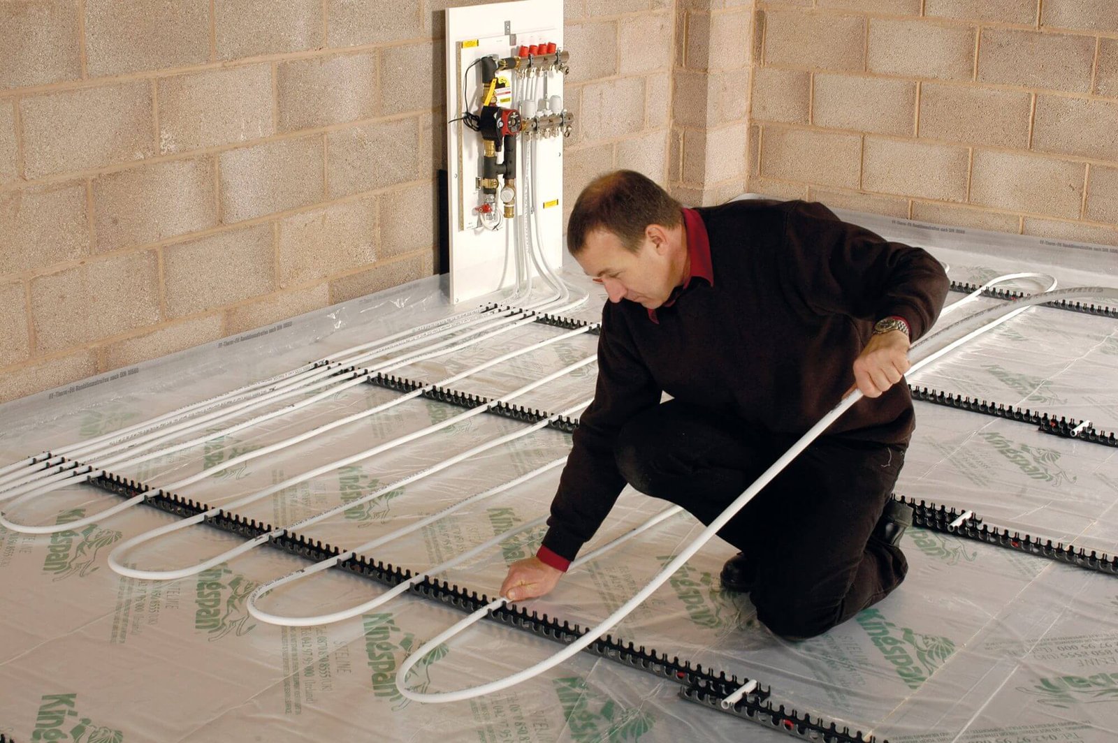 Underfloor-Heating-Installation